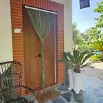Flory Appartament Con Piscina Apartment *